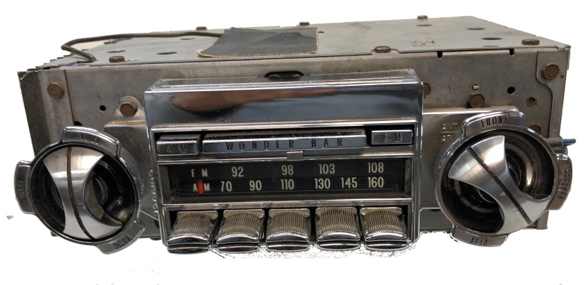 www.vintagecartruckradios.com